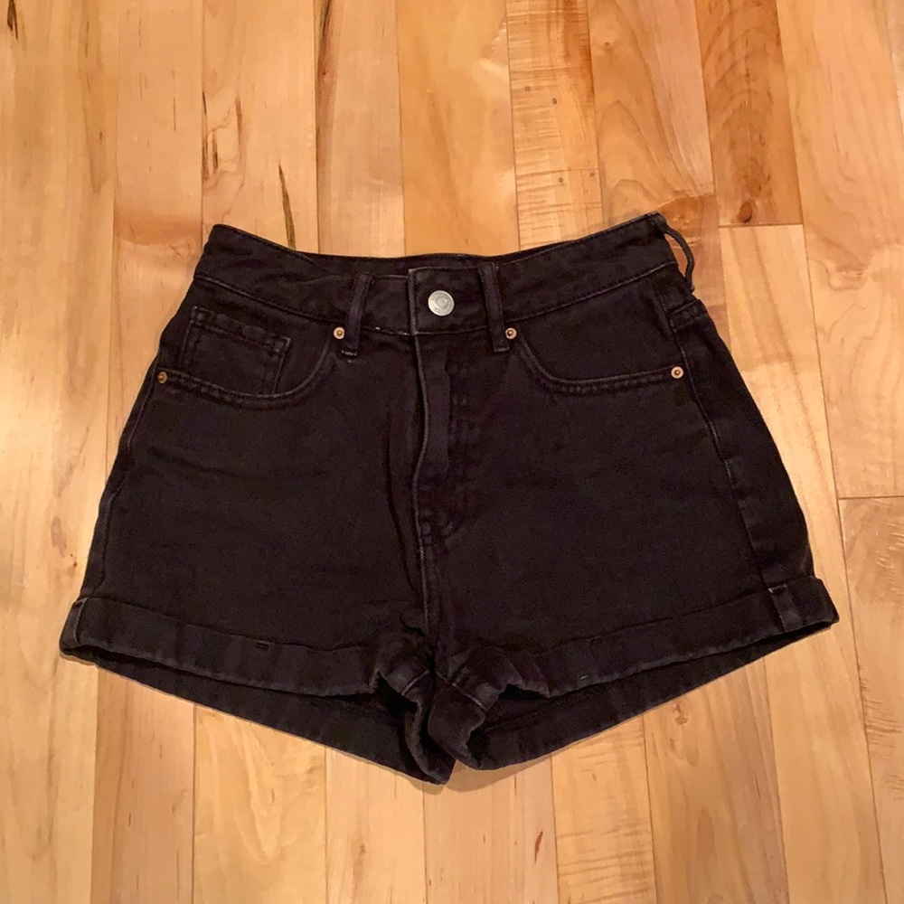 Black PacSun Mom Shorts Size 23